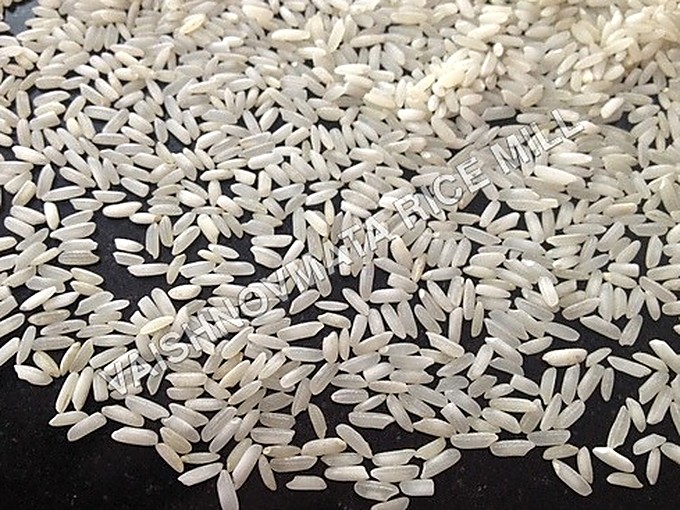 IR64 long-grain white rice grains, export quality